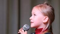 zpěvačka microphone-1804148 1280
